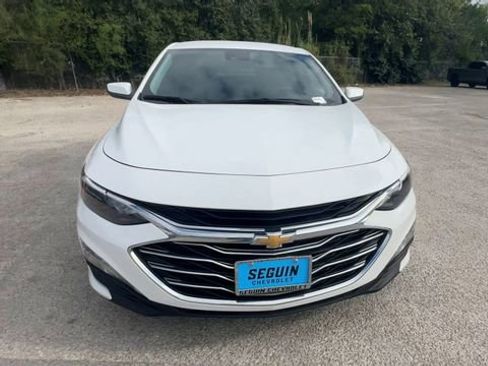 Used 2024 Chevrolet Malibu LT w/ LPO, Floor Liner Package image 3