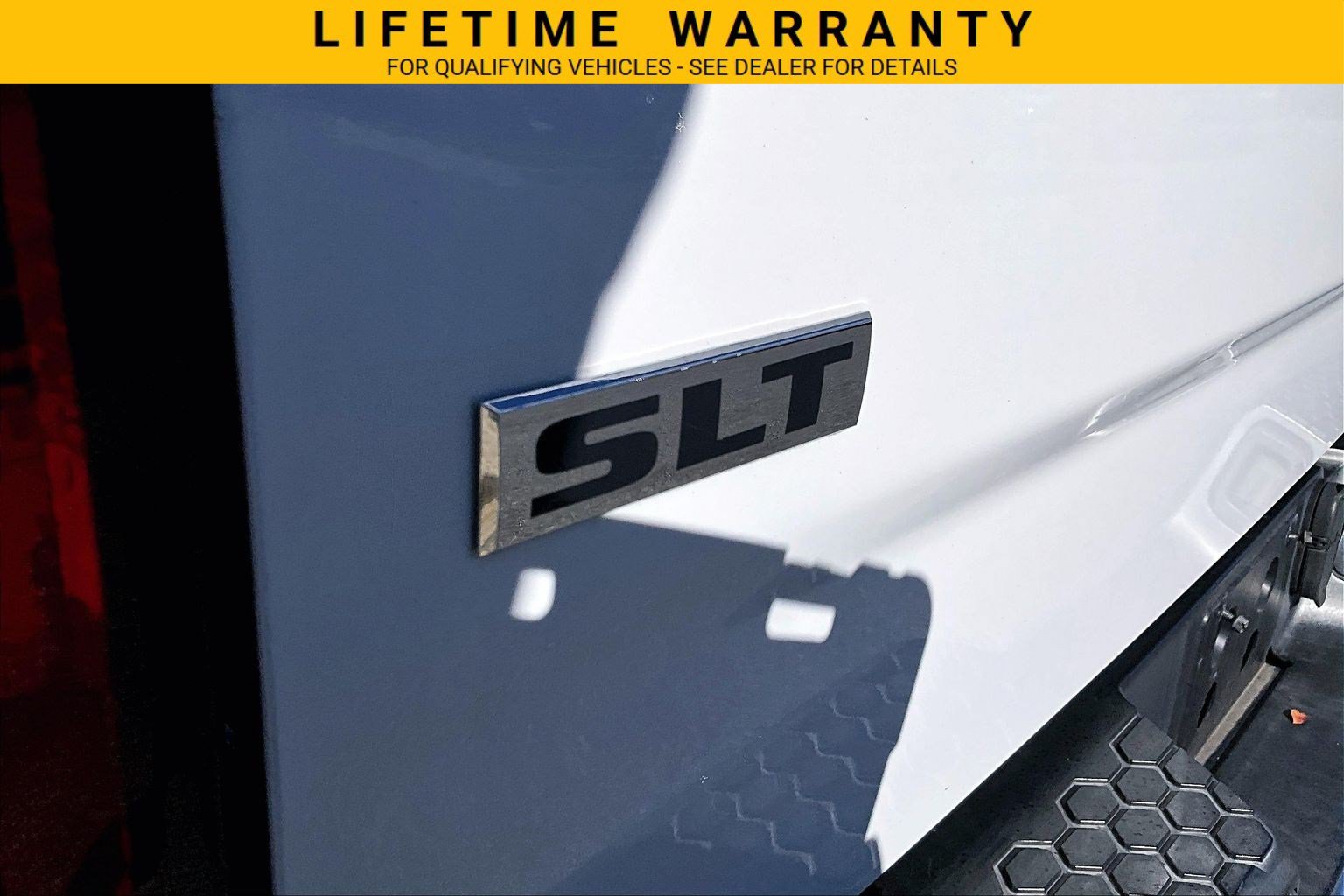 Used 2015 RAM 2500 SLT AWD/4WD image 8