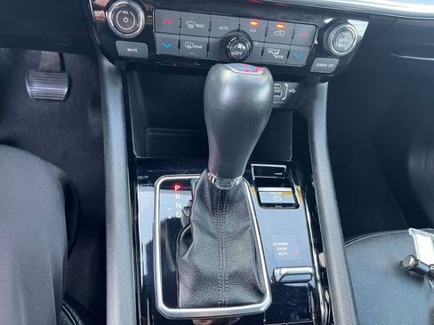 Used 2023 Jeep Compass Limited image 41