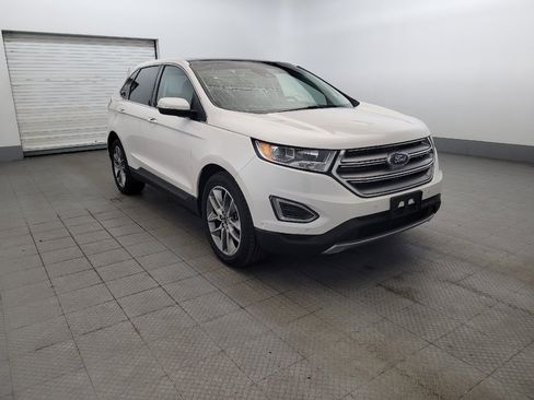 Used 2017 Ford Edge Titanium w/ Equipment Group 302A AWD/4WD image 13