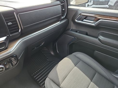 Certified 2025 GMC Sierra 1500 Elevation image 23