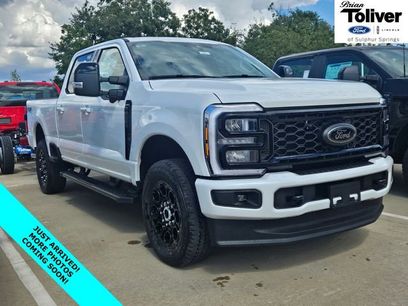 New 2026 Ford F250 Lariat w/ Black Appearance Package