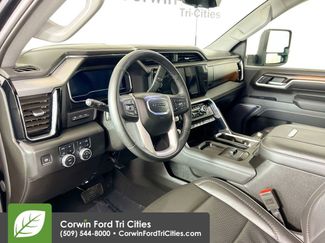 Used 2025 GMC Sierra 3500 Denali w/ Denali Reserve Package video 3