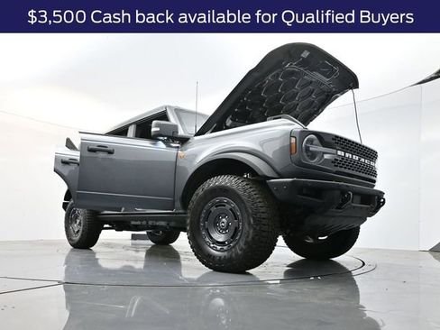 New 2025 Ford Bronco Badlands image 34