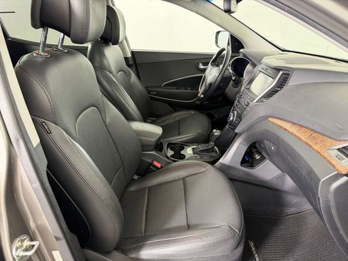 Used 2018 Hyundai Santa Fe Sport w/ Cargo Package image 22