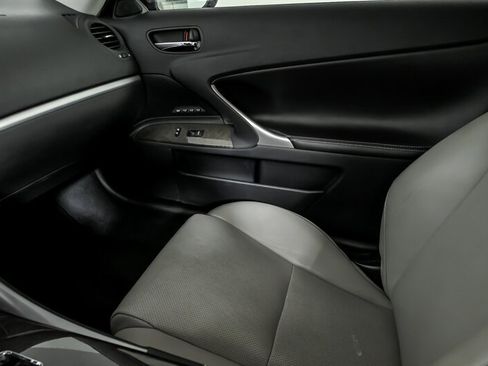 Used 2012 Lexus IS 350C image 36