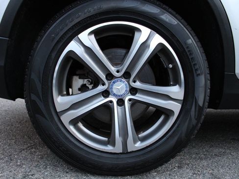 Used 2017 Mercedes-Benz GLC 300 4MATIC image 22