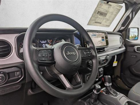New 2025 Jeep Gladiator Sport image 11