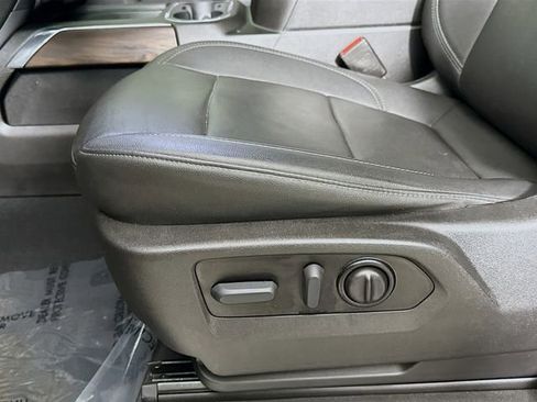 Used 2021 GMC Sierra 1500 SLT w/ SLT Premium Package image 18