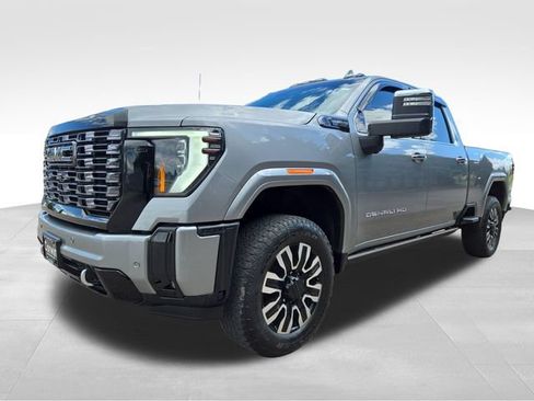 Used 2025 GMC Sierra 2500 Denali Ultimate AWD/4WD image 5
