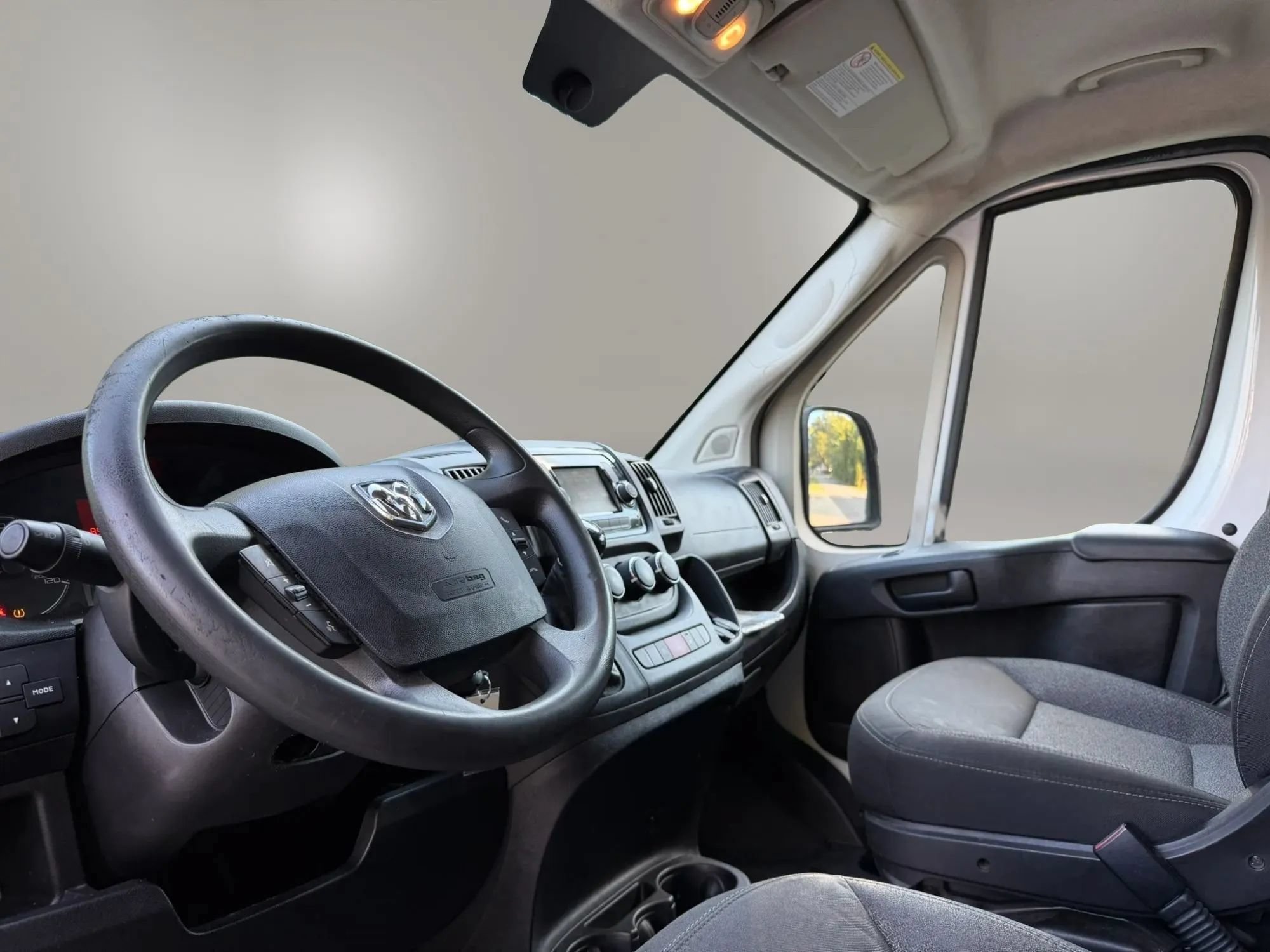 Used 2019 RAM ProMaster 2500 FWD image 14