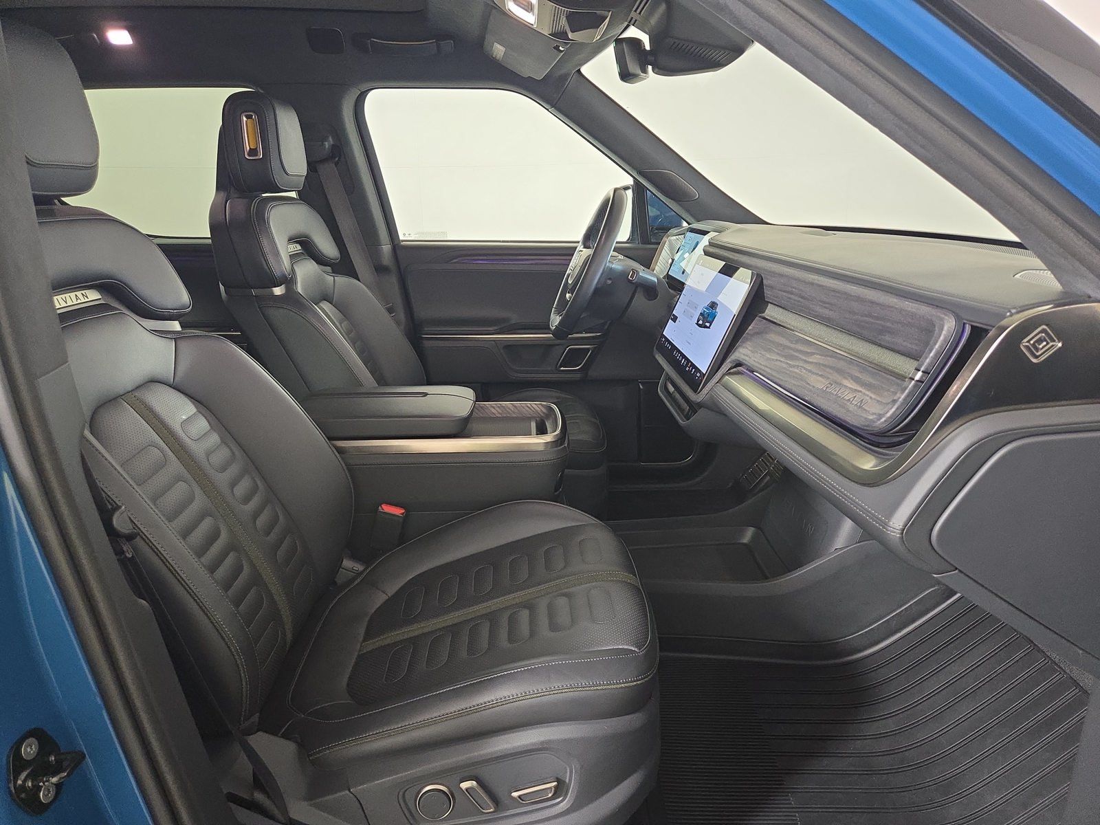 Used 2022 Rivian R1T Launch Edition AWD/4WD image 23