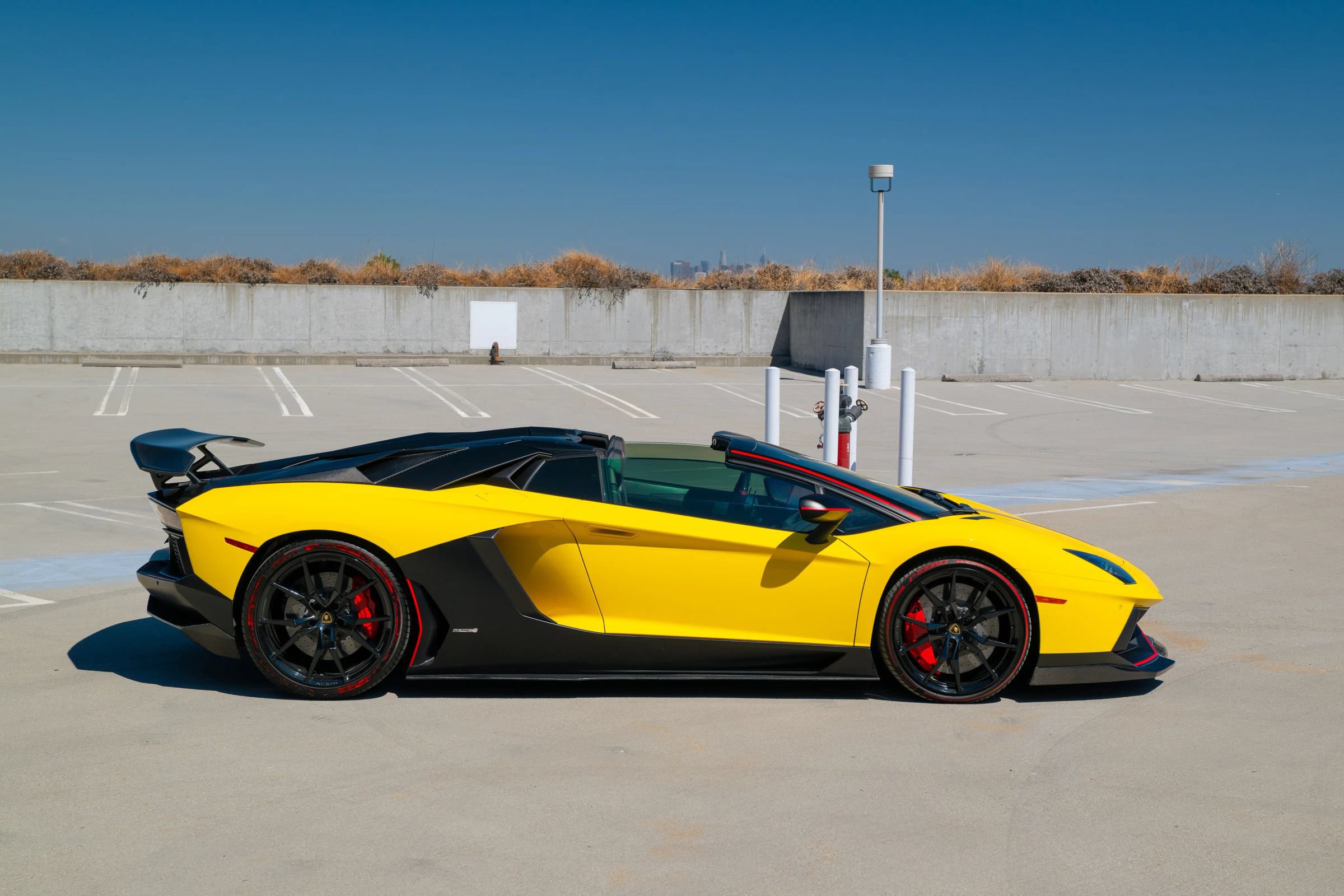 Used 2016 Lamborghini Aventador LP 700-4 AWD/4WD image 23
