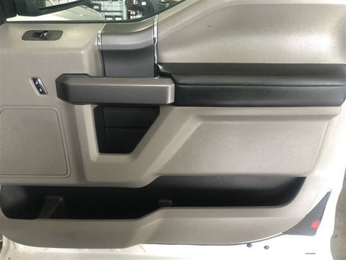 Used 2020 Ford F150 XLT w/ Equipment Group 302A Luxury image 17