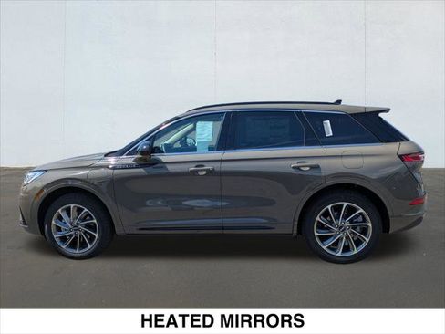 New 2025 Lincoln Corsair Grand Touring w/ Rear Removable Package Tray image 3