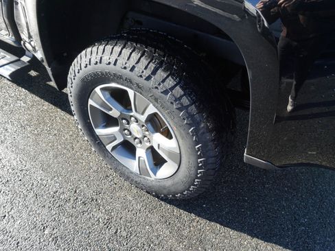 Used 2020 Chevrolet Colorado Z71 image 9