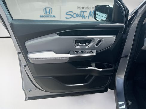 Certified 2024 Honda Pilot EX-L image 19