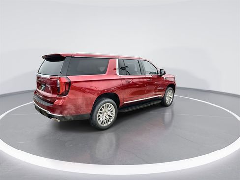 New 2026 GMC Yukon XL Denali w/ Advanced Technology Package image 8