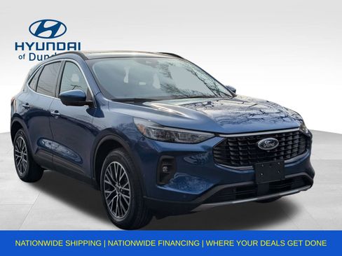 Used 2023 Ford Escape SE w/ PHEV Premium Package image 11