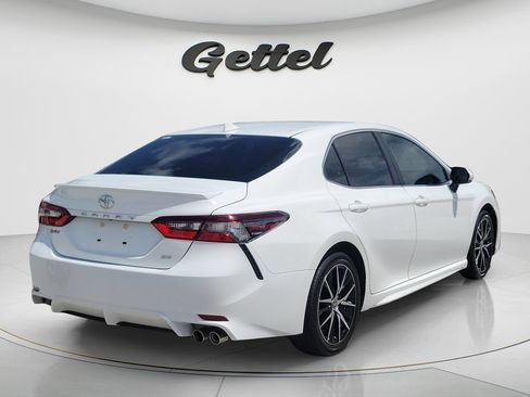 Certified 2024 Toyota Camry SE FWD image 5