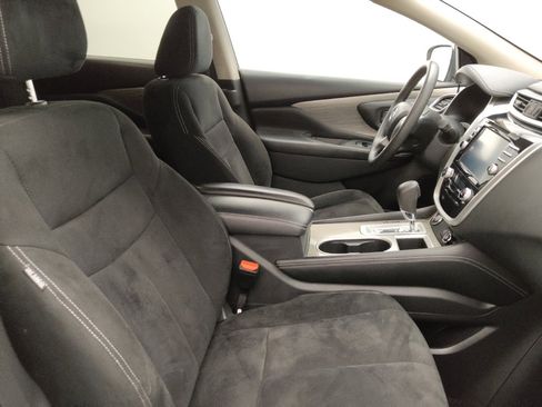 Used 2018 Nissan Murano S image 21