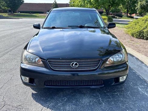 Used 2004 Lexus IS 300 image 3