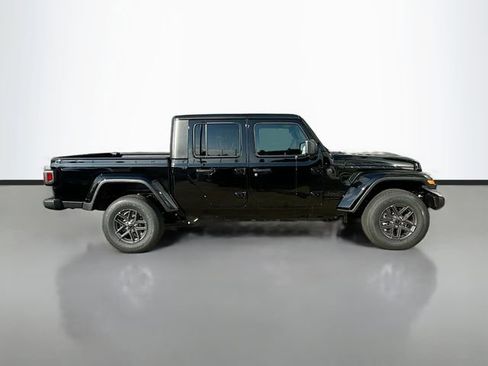 New 2026 Jeep Gladiator Sport AWD/4WD image 5