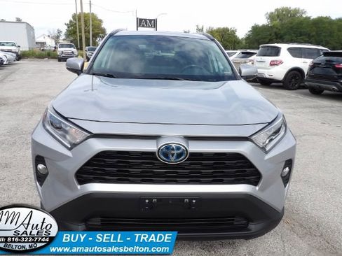 Used 2021 Toyota RAV4 XLE w/ Convenience Package AWD/4WD image 9