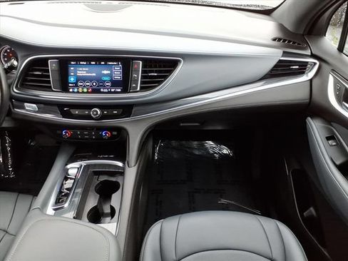 Used 2024 Buick Enclave Essence w/ Sport Touring Edition FWD image 20