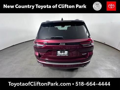 Used 2022 Jeep Grand Cherokee Summit w/ MOPAR Finishing Package AWD/4WD image 4