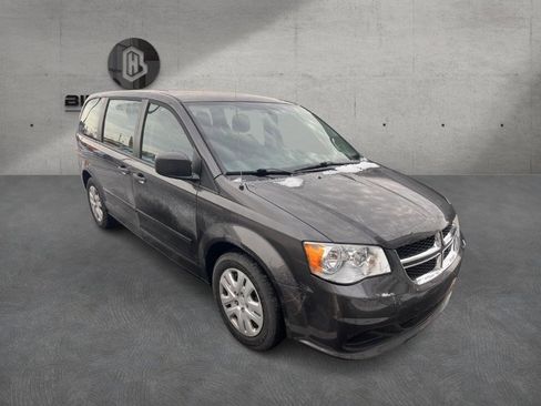 Used 2015 Dodge Grand Caravan American Value Package image 1