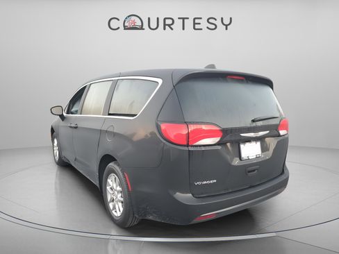 New 2026 Chrysler Voyager LX image 2