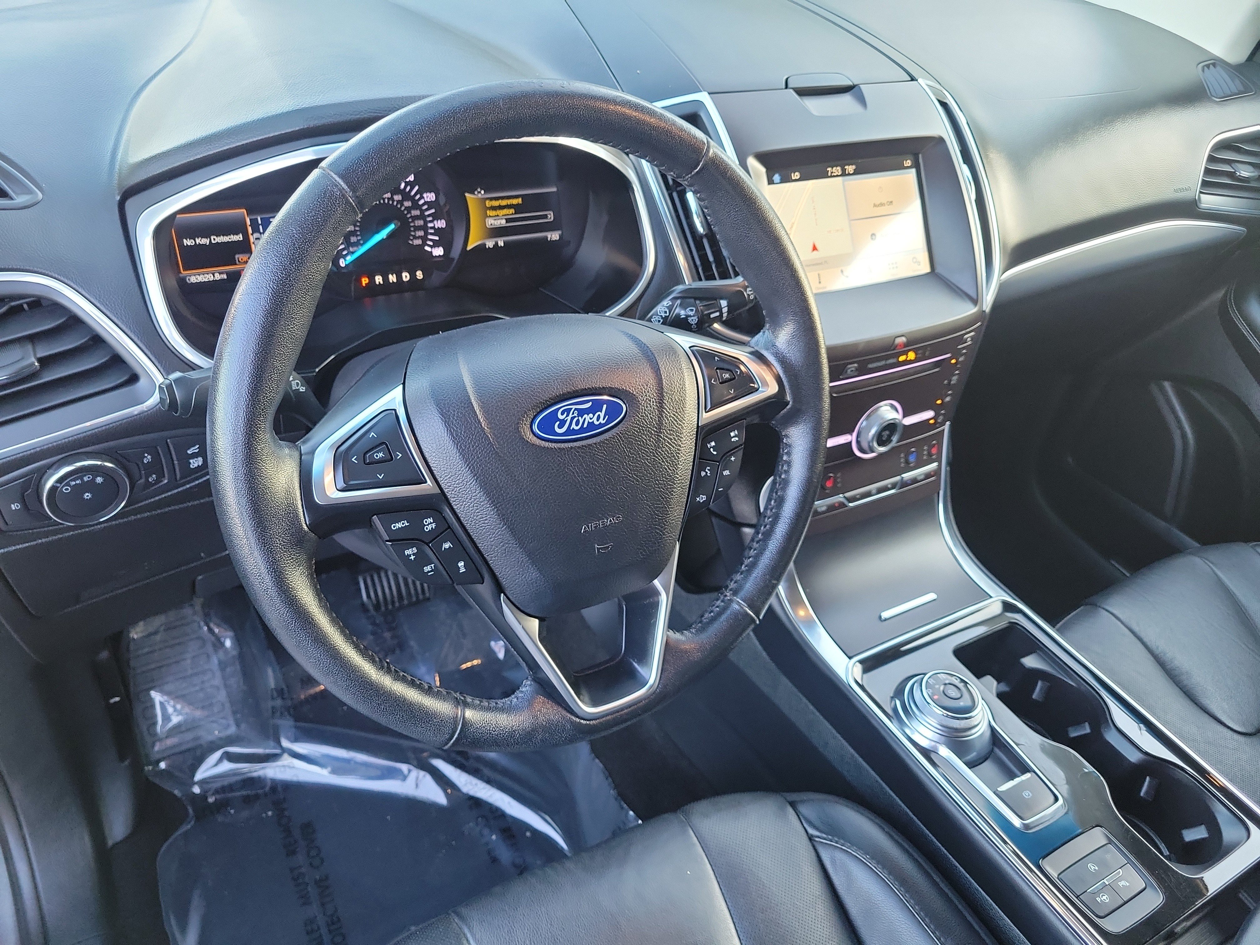 Used 2019 Ford Edge Titanium w/ Equipment Group 301A FWD image 9