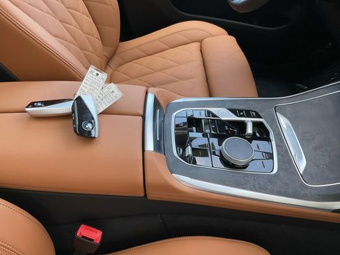 Certified 2026 BMW X7 xDrive40i image 34