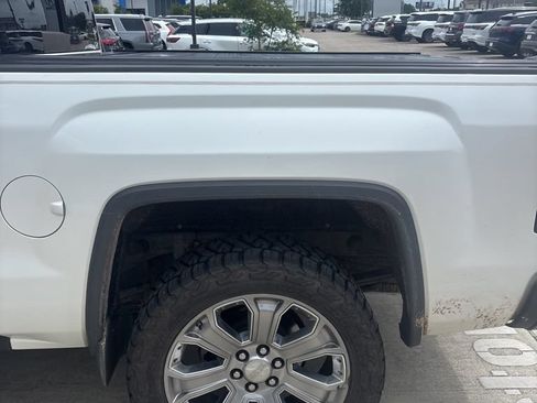 Used 2017 GMC Sierra 1500 Denali w/ Denali Ultimate Package AWD/4WD image 17