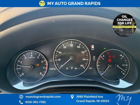 Used 2020 MAZDA MAZDA3 Hatchback w/ Preferred Package FWD image 17