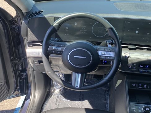 Certified 2025 Hyundai Kona Limited FWD image 13