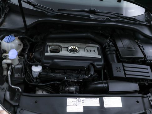 Used 2013 Volkswagen GTI Autobahn image 22