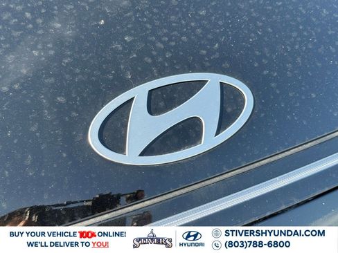 New 2026 Hyundai Kona SE image 8