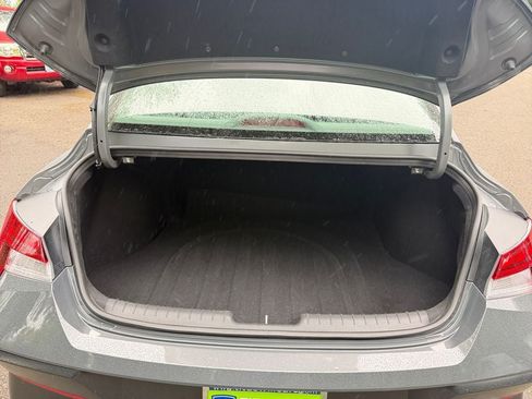 Used 2025 Hyundai Elantra SEL FWD image 22