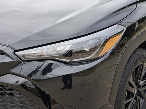 Used 2024 Toyota Corolla Cross AWD Hybrid image 5