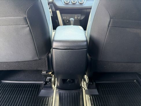 Used 2017 Toyota RAV4 LE w/ All Weather Liner Package image 22