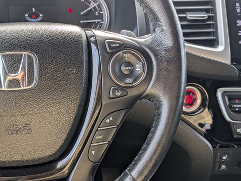 Used 2016 Honda Pilot Elite image 29