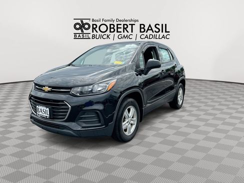 Used 2018 Chevrolet Trax LS AWD/4WD image 4