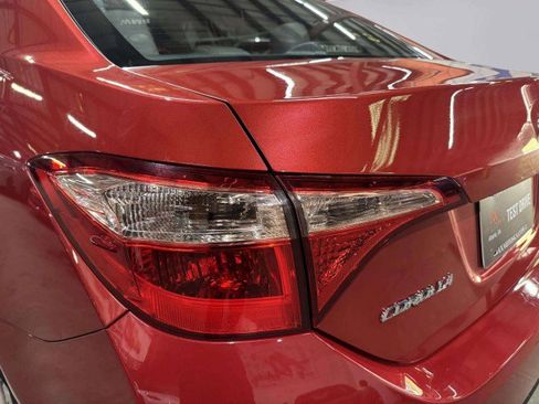 Used 2019 Toyota Corolla LE image 12