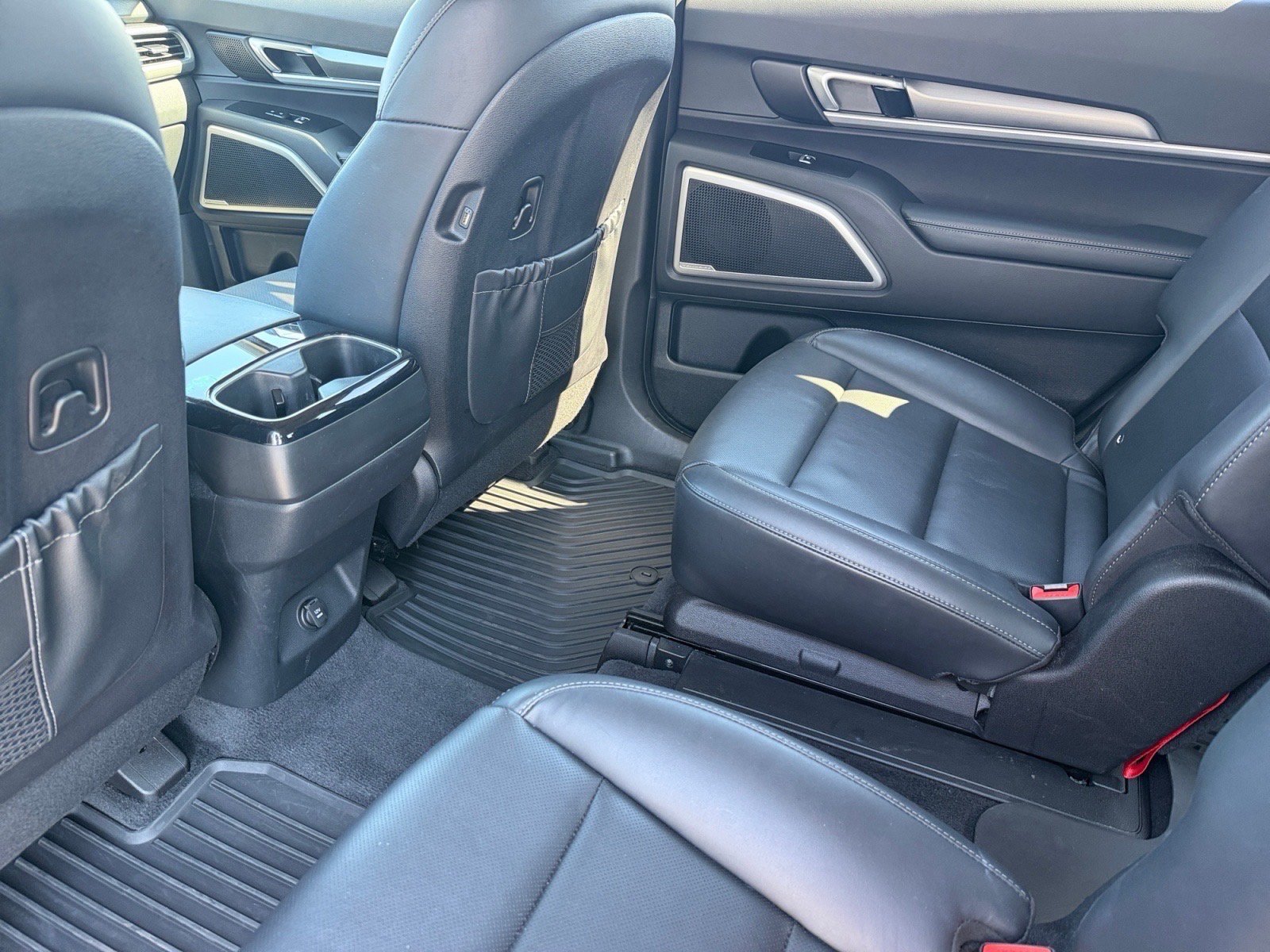 Used 2021 Kia Telluride S FWD image 17