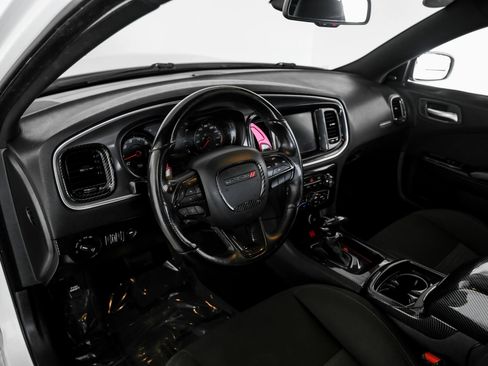 Used 2019 Dodge Charger R/T w/ Blacktop Package RWD image 2
