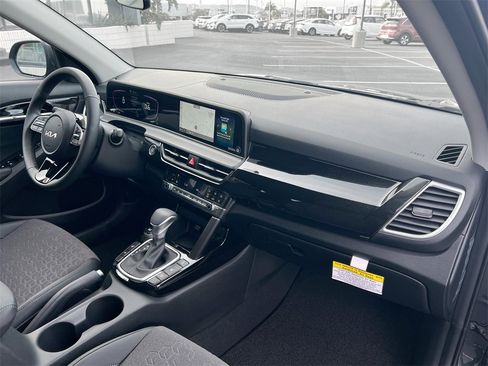 New 2026 Kia Seltos S image 19