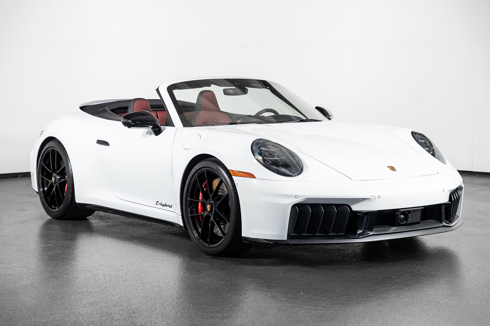Used 2025 Porsche 911 Carrera 4 GTS AWD/4WD image 37