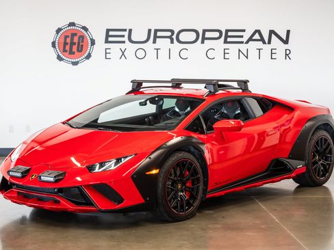 Used 2024 Lamborghini Huracan Sterrato AWD/4WD image 5